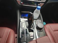 BMW 5 Series Facelift 525Li M Sport Package - ფოტო 19