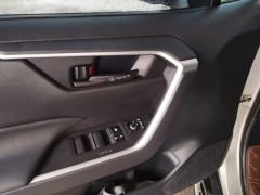 Toyota Wildlander 2.0L 2WD Leading Edition - фото 13