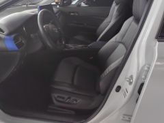 Toyota C-HR 2.0L Luxury - ფოტო 14