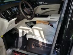 Denza D9 DM-i 1.5T 190km AWD Version 7 - ფოტო 14