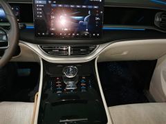 Denza D9 DM-i 1.5T 190km AWD Version 7 - ფოტო 17