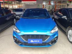 Ford Focus EcoBoost 180 ST Line - ფოტო 3
