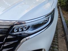 Roewe iMAX8 400TGI Supreme Edition - photo 4