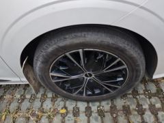 Roewe iMAX8 400TGI Supreme Edition - photo 6