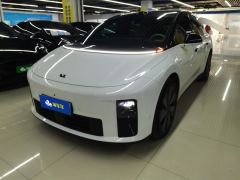 Li Auto i6 AWD Edition - ფოტო 1