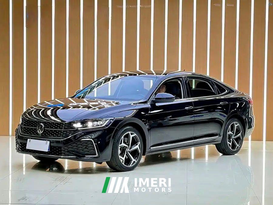 Volkswagen Passat 330TSI Elite Edition - ავტომობილი ჩინეთიდან