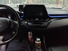 Toyota C-HR 2.0L Luxury - ფოტო 17