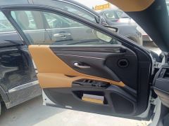 Lexus ES 200 Excellence Edition - ფოტო 12