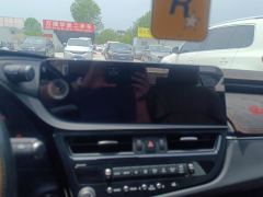 Lexus ES 200 Excellence Edition - ფოტო 17