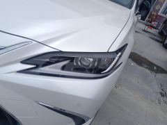 Lexus ES 200 Excellence Edition - ფოტო 4