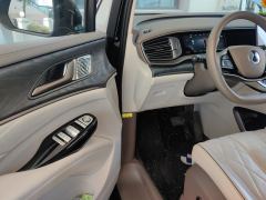 Denza D9 DM-i 1.5T 190km Premium Version 7 - ფოტო 13