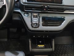 Honda Elysion PHEV 2.0L Luxury Edition - photo 19