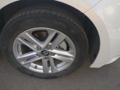 Toyota Levin Dual-Engine 1.8L Luxury Edition - фото 6