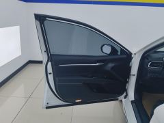Toyota Camry 2.5G Luxury Edition - photo 12