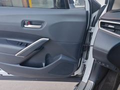 Toyota Frontlander 2.0L Luxury PLUS Edition - photo 13