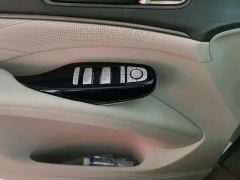 Denza D9 DM-i 1.5T 180km AWD Version 7 - photo 13
