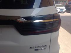 Honda Elysion PHEV 2.0L Luxury Edition - ფოტო 5