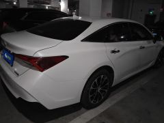 Toyota Avalon Dual-Engine 2.5L E-CVT Luxury Edition - ფოტო 2