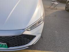 BYD Qin PLUS DM-i 55km Flagship - фото 4