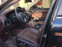 BMW 5 Series Facelift 530Li xDrive Luxury Package - ფოტო 14