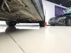 Cadillac XT4 28T FWD Luxury - ფოტო 10