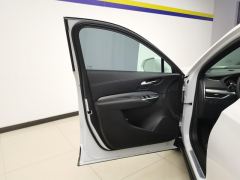 Cadillac XT4 28T FWD Luxury - ფოტო 12