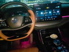 BYD Tang DM-i 1.5T 112KM Precursor Honorable Type - фото 16