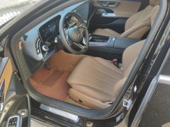 Mercedes-Benz E Class E-Class Facelift E 300 L Luxury - photo 14