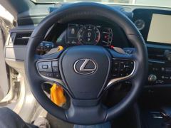 Lexus ES 200 Excellence Edition - ფოტო 18