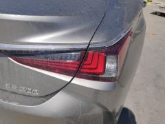 Lexus ES 200 Excellence Edition - ფოტო 5