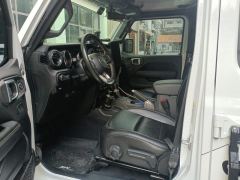 Jeep Gladiator 3.6L Edition - ფოტო 14