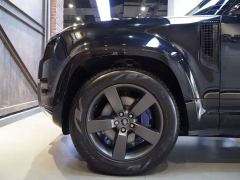 Land Rover Defender 110 3.0T 400PS X-Dynamic HSE - photo 20