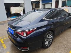 Lexus ES 200 Excellence Edition - фото 2