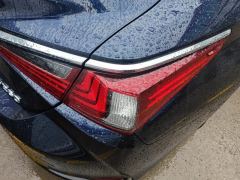 Lexus ES 200 Excellence Edition - фото 5