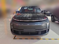 Li Auto Li L8 Pro - фото 3