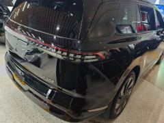 Dongfeng Yipai 008 BEV 636Max 5-seater - photo 2