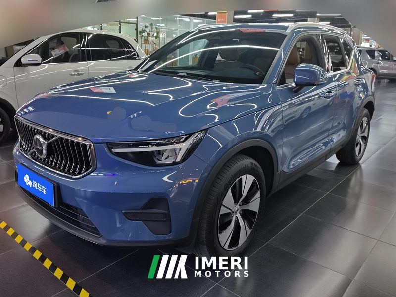 Volvo XC40 B3 2WDLuxury Edition - ავტომობილი ჩინეთიდან
