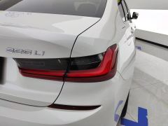 BMW 3 Series 325Li M Sport Package - фото 5