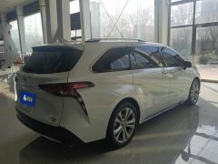 Toyota Sienna Dual-Engine 2.5L Prestige Edition - фото 2