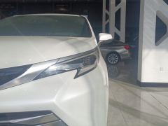 Toyota Sienna Dual-Engine 2.5L Prestige Edition - фото 4