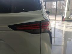 Toyota Sienna Dual-Engine 2.5L Prestige Edition - фото 5