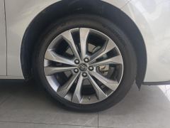 Toyota Sienna Dual-Engine 2.5L Prestige Edition - фото 6