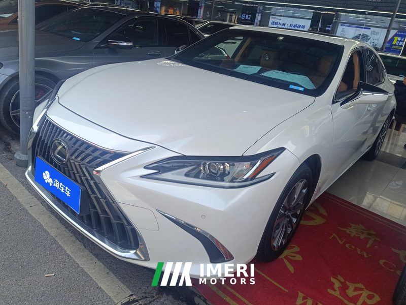 Lexus ES 200 Excellence Edition - ავტომობილი ჩინეთიდან