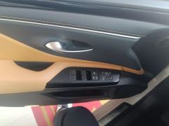 Lexus ES 200 Excellence Edition - ფოტო 13