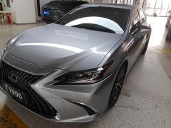Lexus ES 300h Premium Edition - ფოტო 1