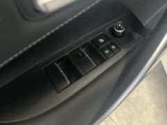 Toyota Corolla Dual-Engine 1.8L Elite Edition - ფოტო 13