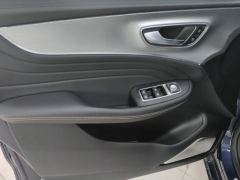 Roewe MG iMAX8 400TGI Prestige - photo 12
