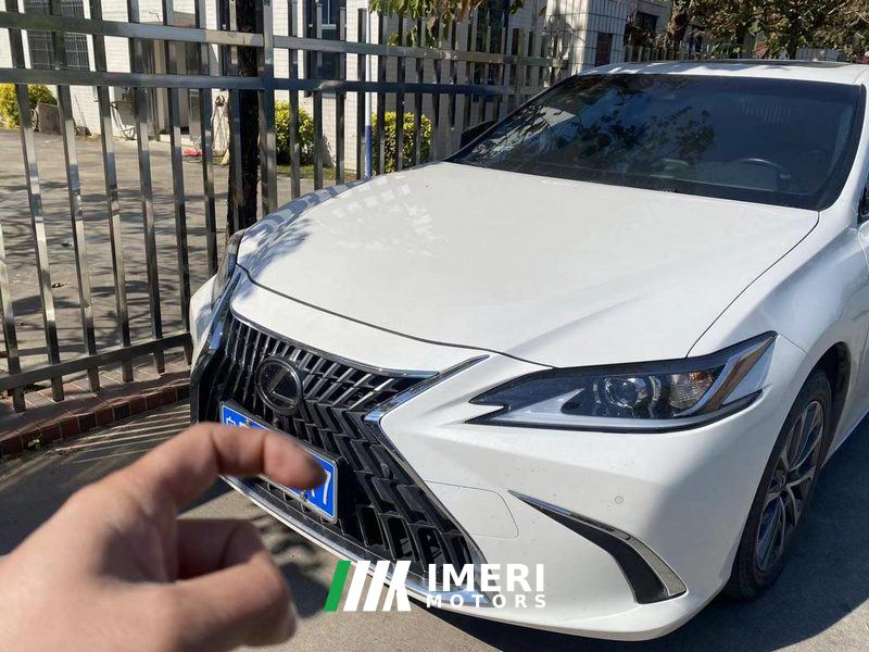 Lexus ES 200 Excellence Edition - ავტომობილი ჩინეთიდან