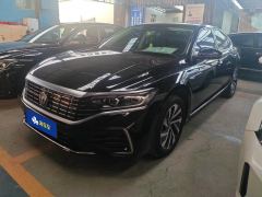 Volkswagen Passat - ფოტო 1