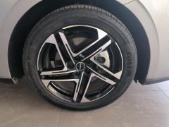 Roewe D7 Plug-in Hybrid 1.5L 125km Flagship Edition - ფოტო 6